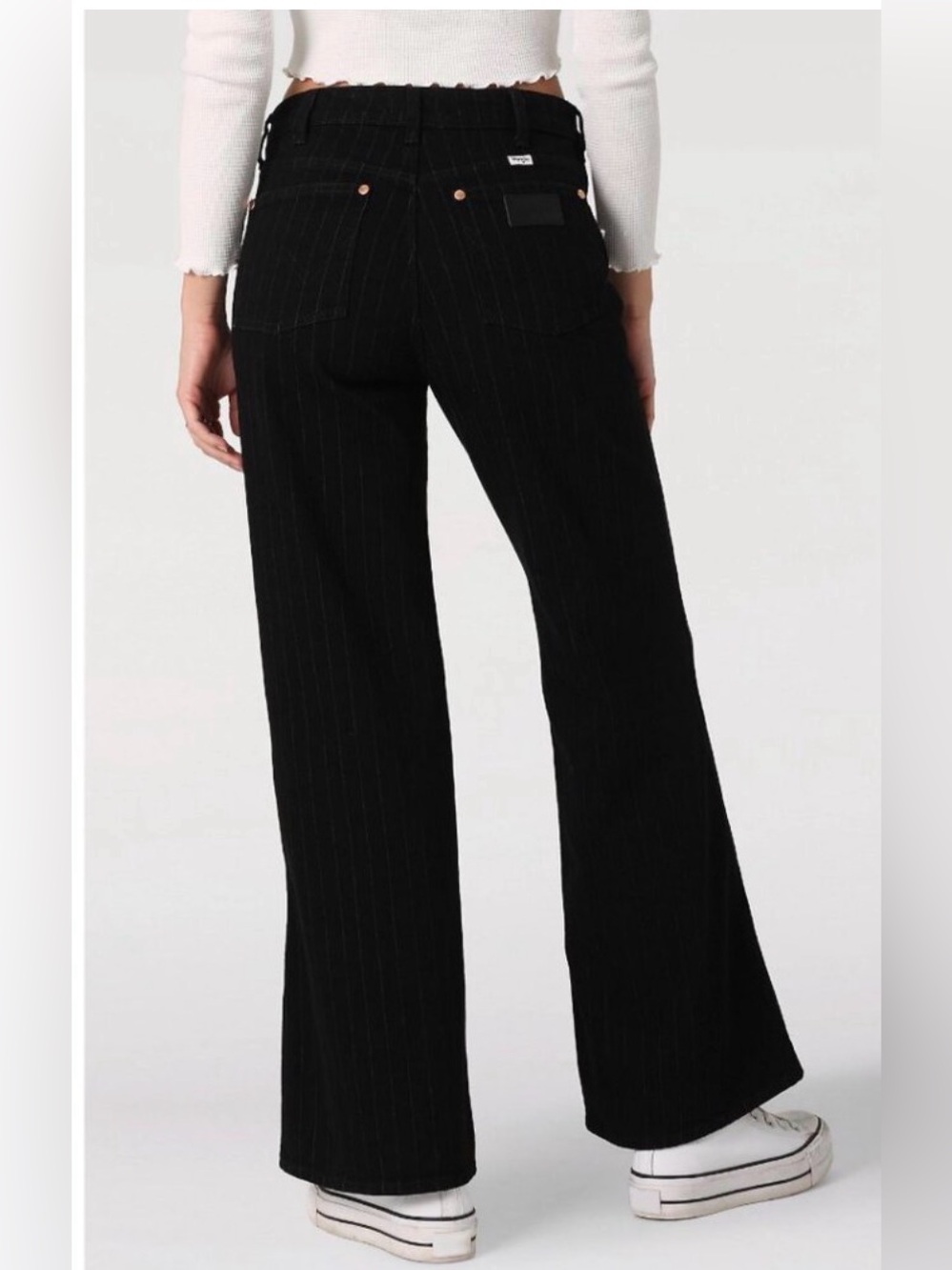 NWT Wrangler Bonnie 683 High Rise Loose Flare Jeans Size 28